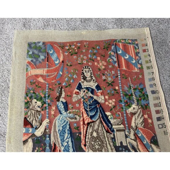 Dimensions Unfinished Needlework 1980 #2128 Cluny L'odorat Lady Unicorn - Picture 4 of 14